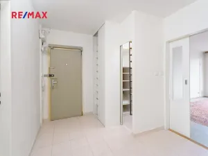 Prodej bytu 3+1, Praha - Čimice, Křivenická, 72 m2