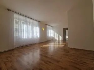 Pronájem bytu 3+1, Praha - Vinohrady, Kouřimská, 68 m2