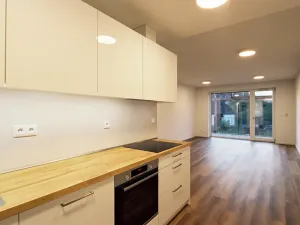 Pronájem bytu 2+kk, Dolní Břežany, 5. Května, 71 m2