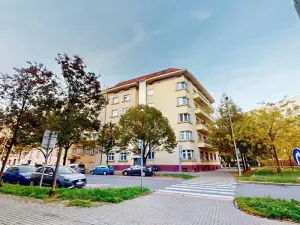Pronájem bytu 2+1, Praha - Holešovice, U Uranie, 55 m2