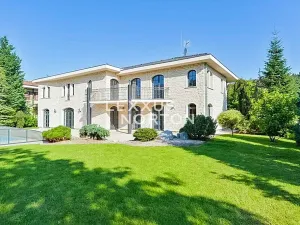 Pronájem vily, Praha - Nebušice, Spojová, 600 m2