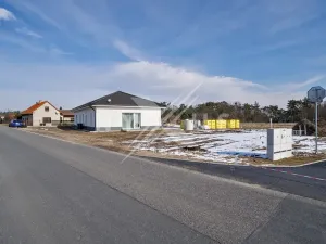 Pronájem rodinného domu, Krakovany, 145 m2