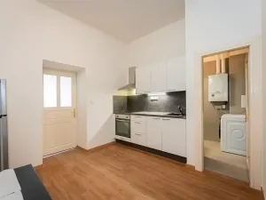 Pronájem bytu 2+kk, Praha - Nové Město, Lípová, 41 m2