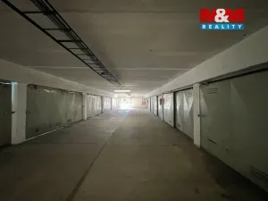 Prodej garáže, Pardubice, kpt. Bartoše, 17 m2