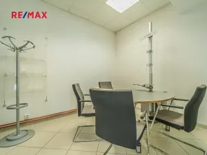 Pronájem kanceláře, Kladno, Osvoboz. pol. vězňů, 183 m2