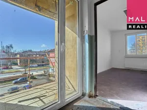 Prodej obchodního prostoru, Ostrov, Hlavní třída, 993 m2