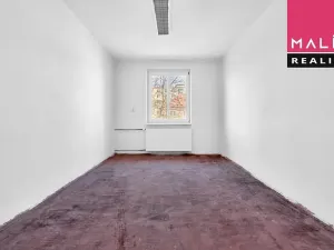 Prodej obchodního prostoru, Ostrov, Hlavní třída, 993 m2