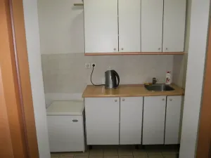 Pronájem kanceláře, Kladno, Huťská, 295 m2