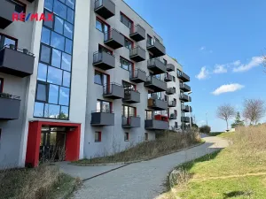 Pronájem bytu 1+kk, Brno, Houbalova, 9573 m2