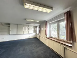 Pronájem kanceláře, Moravany, 167 m2