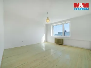 Prodej bytu 3+1, Domažlice, Ladova, 76 m2