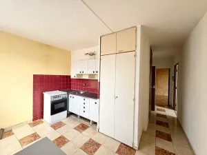 Prodej bytu 3+1, Praha - Střížkov, K Šafránce, 53 m2