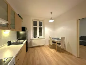 Pronájem bytu 1+1, Praha - Košíře, Mahenova, 37 m2