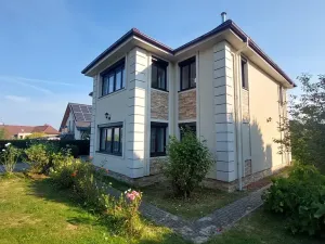 Prodej vily, Svárov, 326 m2