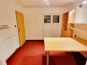 Pronájem kanceláře, Praha - Řepy, Žalanského, 53 m2