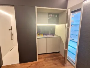 Prodej bytu 1+1, Praha - Smíchov, Janáčkovo nábřeží, 50 m2