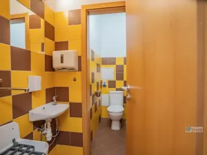 Prodej obchodního prostoru, Praha - Hlubočepy, Hlubočepská, 104 m2