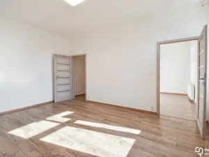 Pronájem bytu 2+kk, Olomouc, Jeremenkova, 48 m2