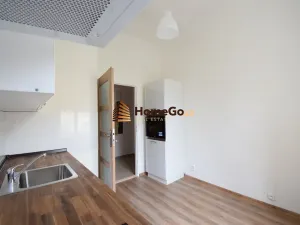 Pronájem bytu 1+1, Praha - Vršovice, Sevastopolská, 30 m2