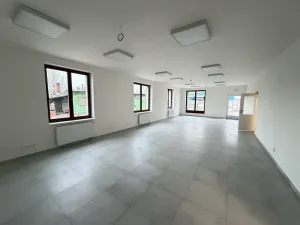 Pronájem kanceláře, Dobřejovice, 541 m2