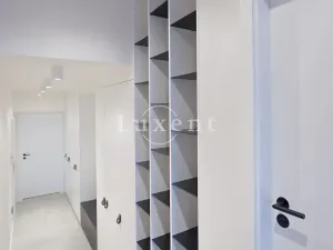 Pronájem bytu 2+kk, Praha - Vinohrady, náměstí Jiřího z Poděbrad, 60 m2