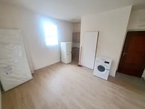 Pronájem bytu 1+kk, Praha - Vysočany, U vinných sklepů, 23 m2