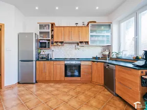 Prodej rodinného domu, Pardubice - Doubravice, 390 m2