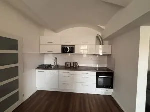 Pronájem bytu 2+kk, Jablonec nad Nisou, V Luzích, 45 m2