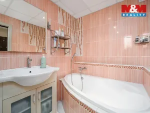 Prodej bytu 2+1, Teplice, Svojsíkova, 56 m2