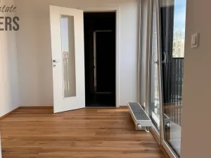 Prodej bytu 2+kk, Praha - Suchdol, U hotelu, 52 m2
