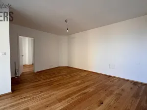 Prodej bytu 2+kk, Praha - Suchdol, U hotelu, 69 m2