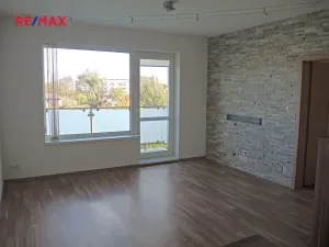 Pronájem bytu 2+kk, Břeclav, U Nemocnice, 52 m2