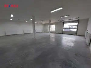 Pronájem obchodního prostoru, Slavkov u Brna, 200 m2