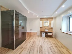 Prodej rodinného domu, Hora Svatého Šebestiána, 250 m2