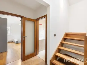 Prodej rodinného domu, Jesenice, Zvonková, 230 m2