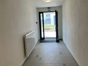 Pronájem bytu 2+kk, Pardubice, Nová Tesla, 47 m2