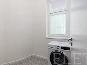 Prodej bytu 2+kk, Praha - Holešovice, Komunardů, 50 m2