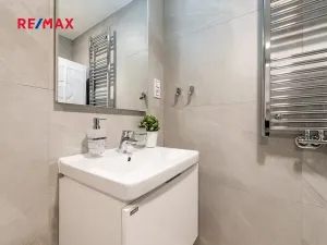 Pronájem bytu 1+kk, Praha - Žižkov, Malešická, 36 m2