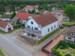 Prodej komerční nemovitosti, Klamoš, 865 m2