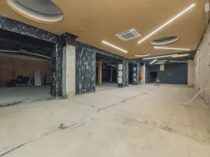 Pronájem obchodního prostoru, Pardubice, třída Míru, 390 m2