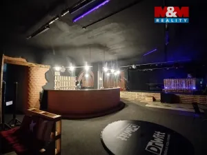 Pronájem obchodního prostoru, Kopřivnice, Smetanova, 582 m2