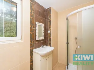 Pronájem kanceláře, Kaňovice, 90 m2