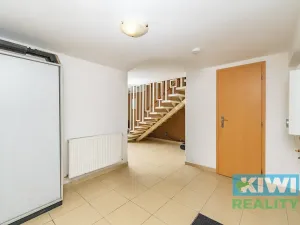 Pronájem kanceláře, Kaňovice, 90 m2