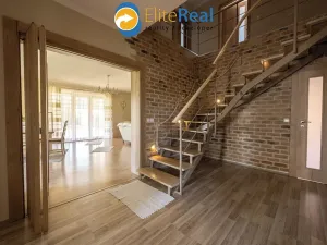 Prodej vícegeneračního domu, Příkazy, 344 m2