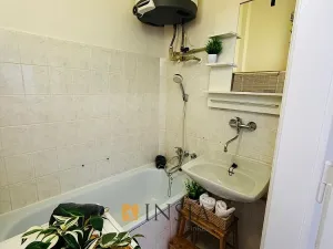 Pronájem bytu 1+1, Praha - Holešovice, Stupkova, 42 m2