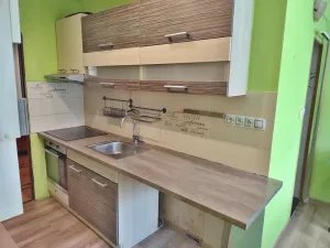 Prodej bytu 2+1, Desná, Poštovní, 66 m2