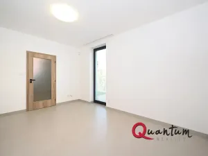 Pronájem rodinného domu, Šestajovice, Konopišťská, 250 m2