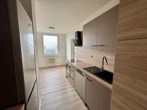 Pronájem bytu 3+1, Praha - Troja, Krynická, 72 m2