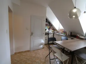 Prodej bytu 2+1, Karlovy Vary, Kolmá, 97 m2