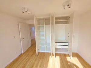 Pronájem rodinného domu, Zeleneč, 170 m2